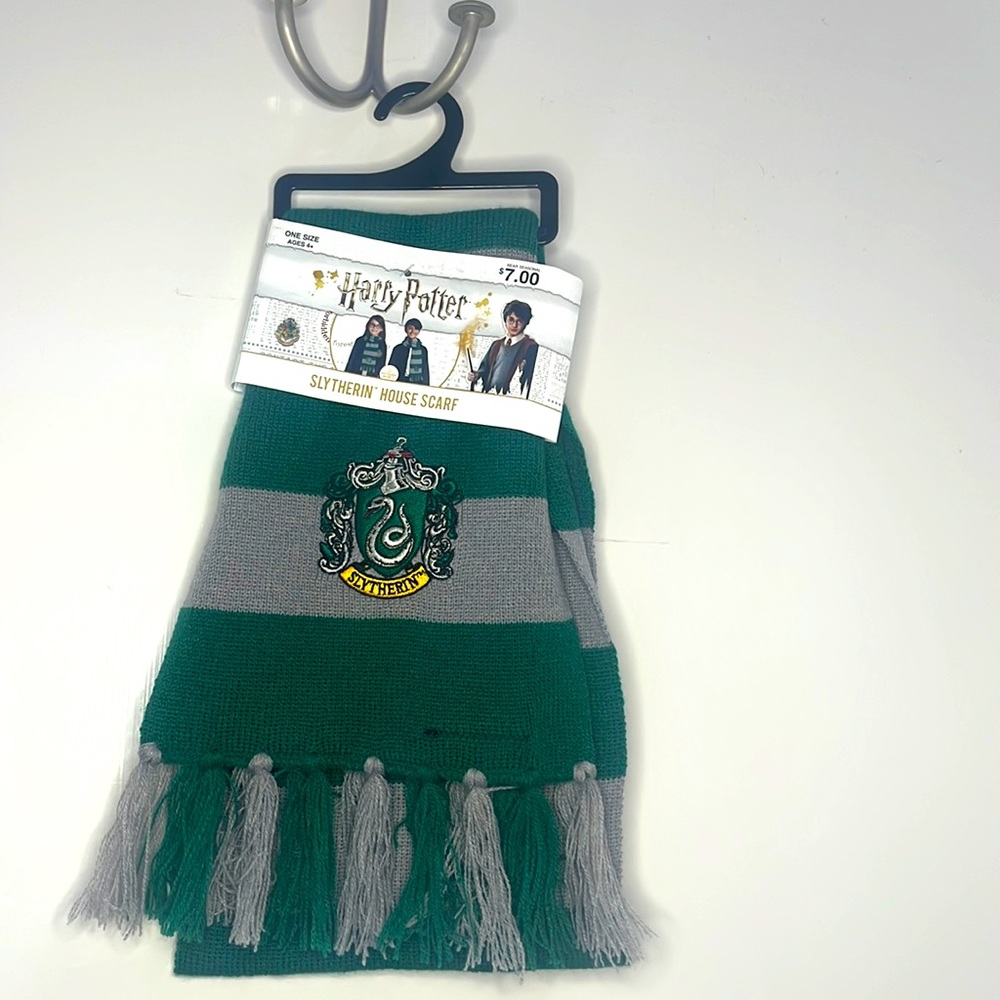 Slytherin house scarf